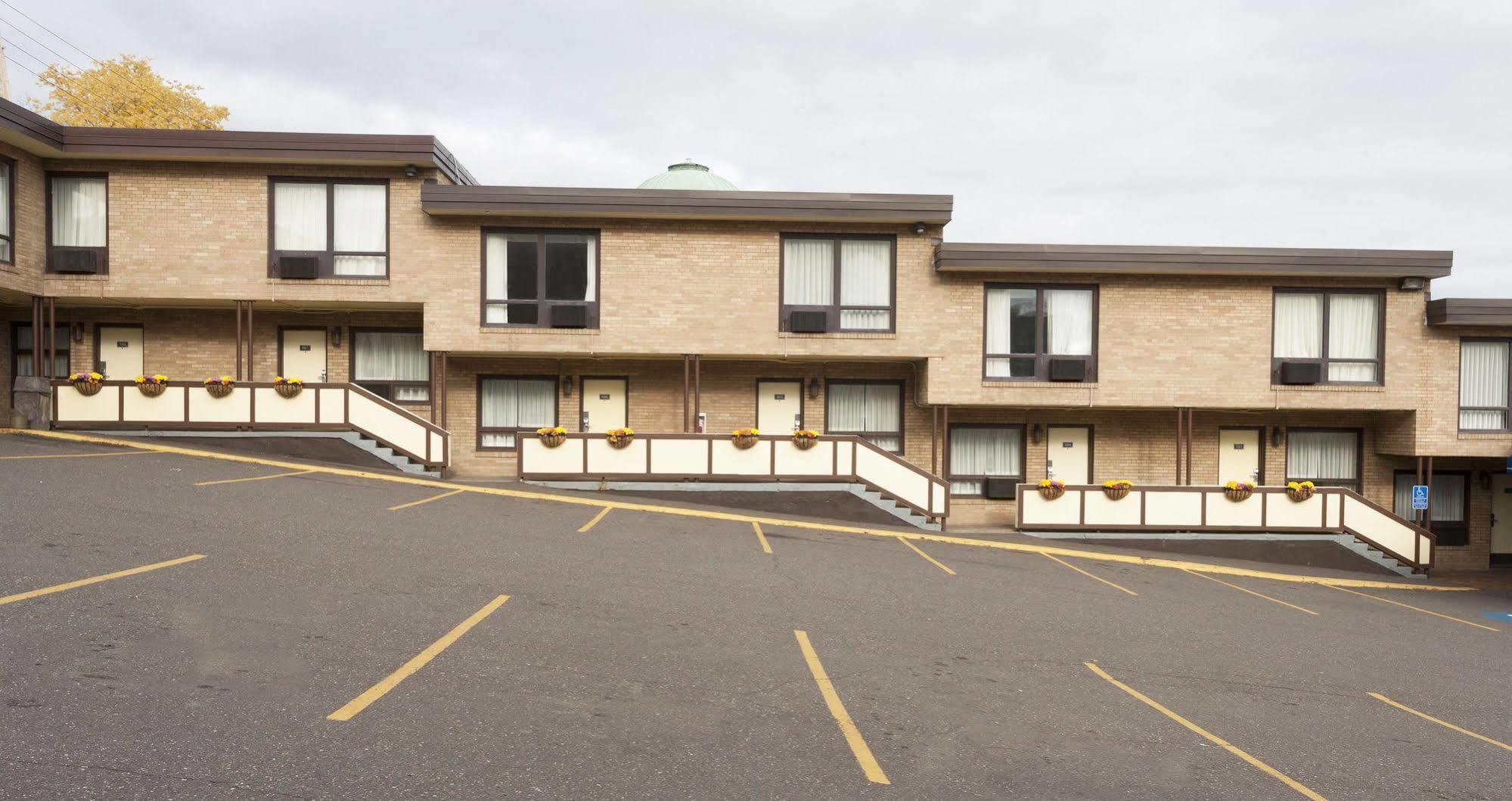 Downtown Duluth Inn Exteriör bild
